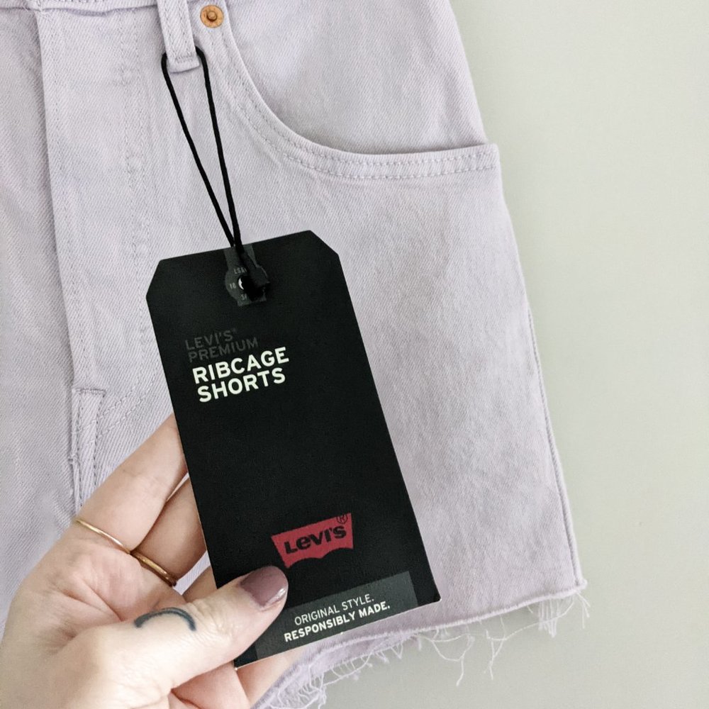 New Levi's Ribcage Chalky Lavender Frost Pastel Purple Cutoff Jean Denim Shorts - Picture 4 of 10